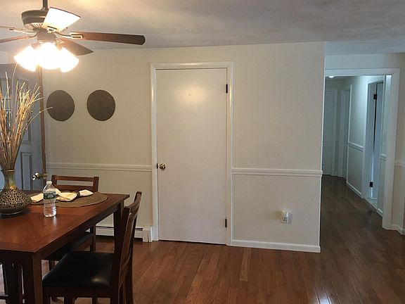 3rd image of 8 Plymouth St