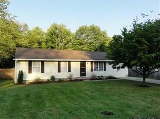 387 Sleepy Hollow Dr, Leetonia, OH 44431