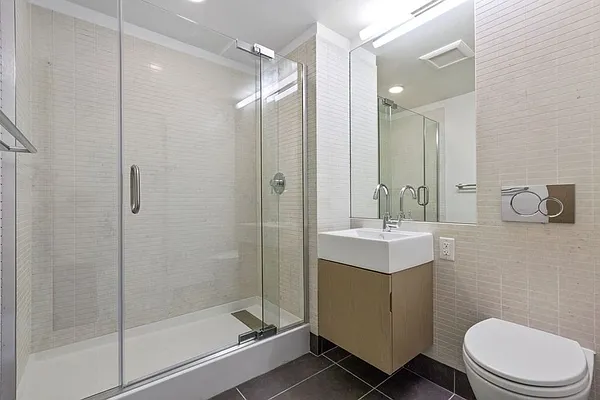 Rented by Greystar | media 10