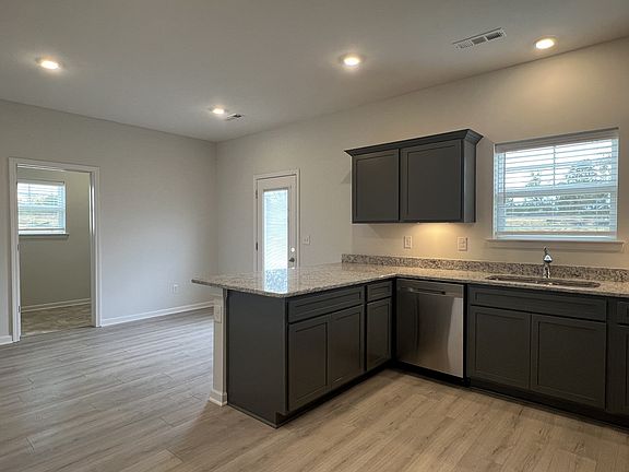 5th image of 439 Crimper Way
