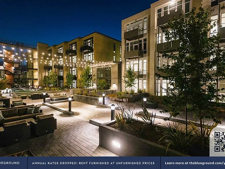 Building's Courtyard