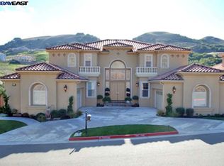 301 Whitcliffe Ct, San Ramon, CA 94583