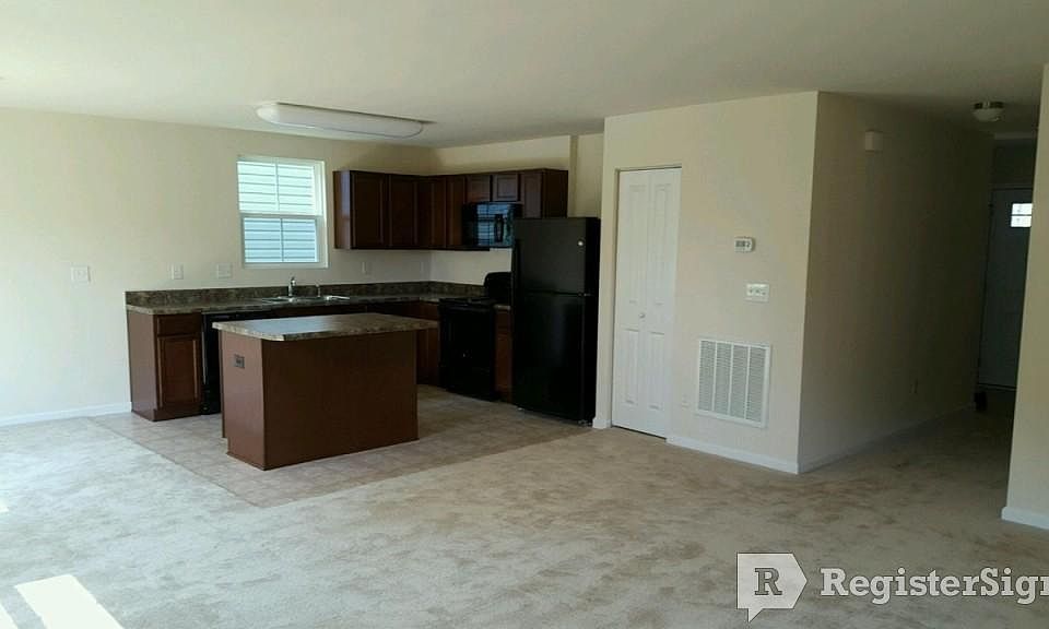 2nd image of 117 Aberdeen Dr