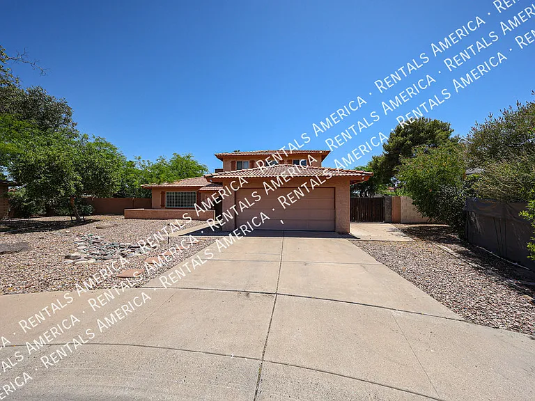 2723 S Estrella Cir — Photo 1
