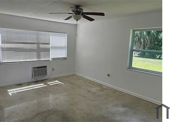 1530 Forest Hill Blvd #9 — Photo 1