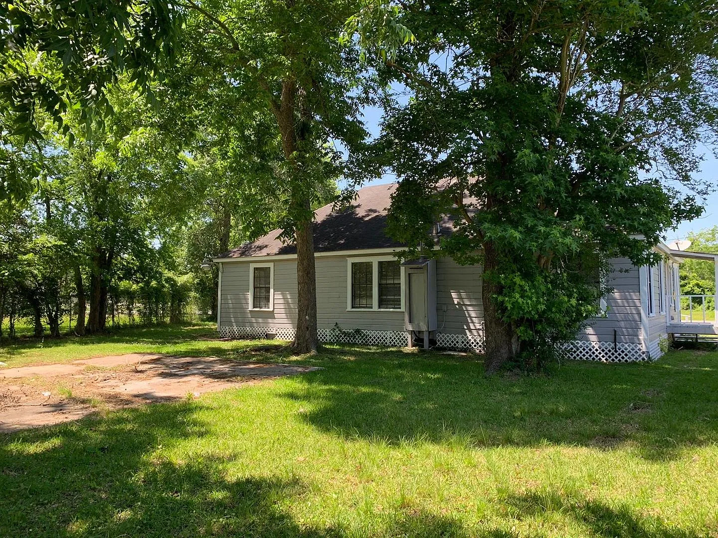 1875 Trinidad St - 4 Bedroom House — Photo 2