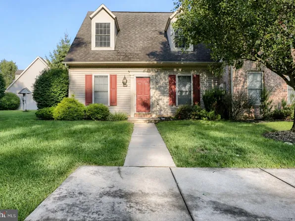 238 Stonehedge Ln, Mechanicsburg, PA 17055