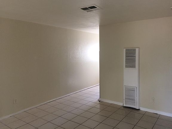 4th image of 2115 W Glenrosa Ave APT 2