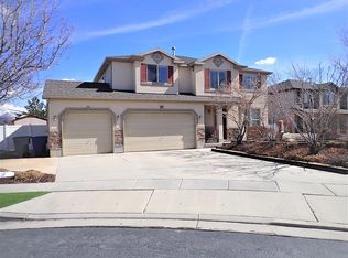 902 Romsey Ct, North Salt Lake, UT 84054
