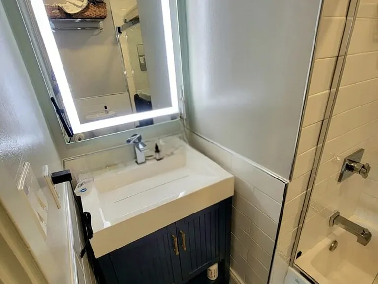 23 Andrew Pl #23 — Photo 15
