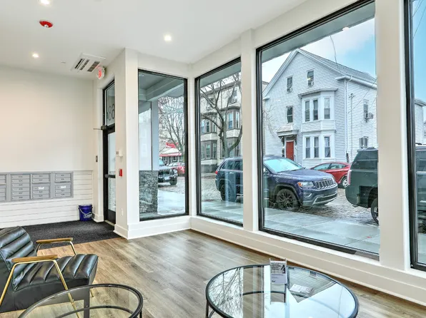 468 West Fountain St, 468 W Fountain St Unit 201, Providence, RI 02903