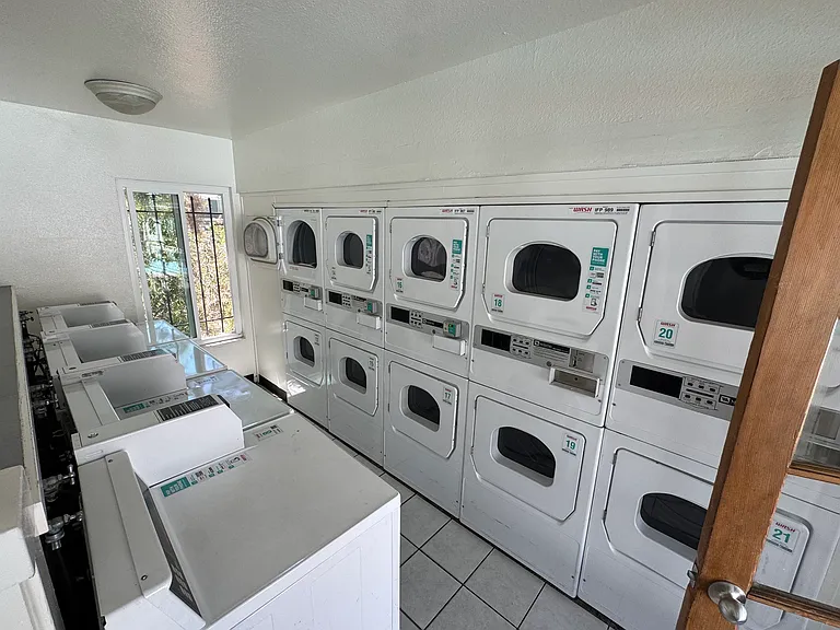 7500 Parkway Dr #100 — Photo 11
