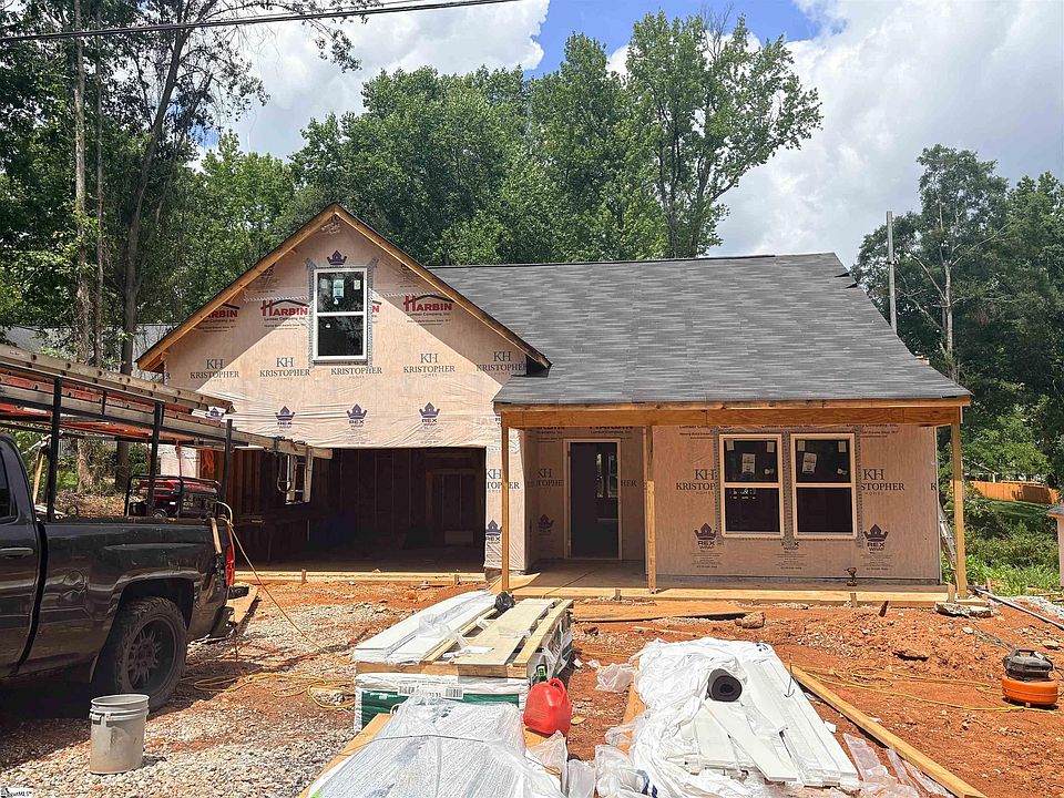 1st image of 104 Decatur St