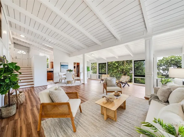 1670 Halekoa Dr, Honolulu, HI 96821