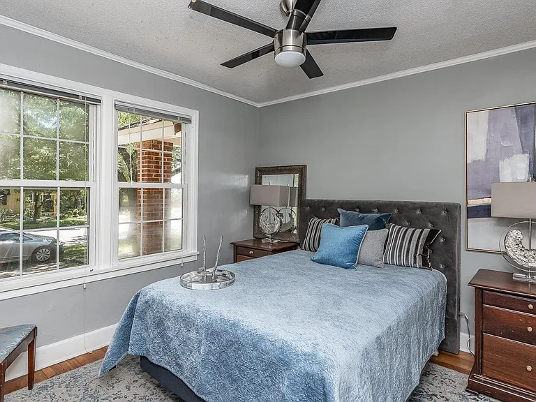 1402 E Jackson St #1402 — Photo 10
