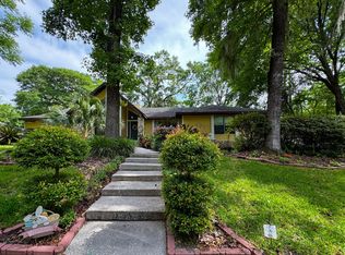 6207 NW 24th Ln, Gainesville, FL 32606