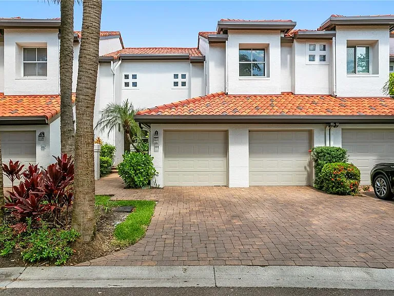 1114 Shipwatch Cir — Photo 1