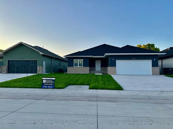 3609 Oriole Dr, North Platte, NE 69101