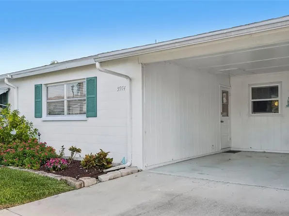 5974 Hibiscus Dr #6, Bradenton, FL 34207