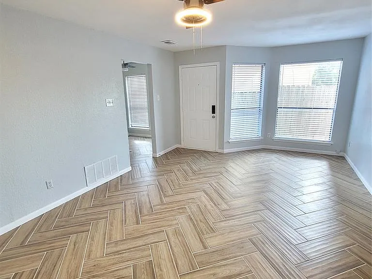 13351 Water Oak Ln #B — Photo 4
