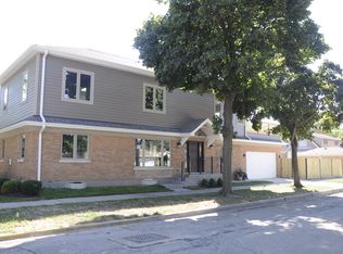 6252 N Kildare Ave, Chicago, IL 60646