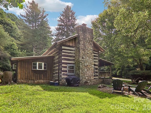 3rd image of 251 Village Ln