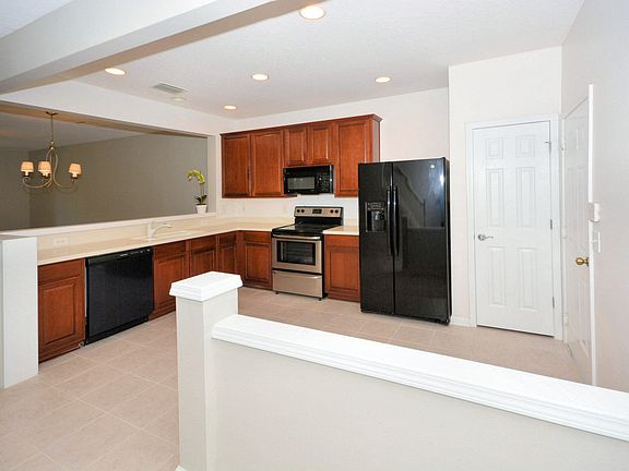 4th image of 13325 Stone Pond Dr