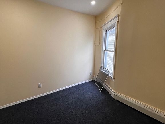 4th image of 1-684 E 237th St #1