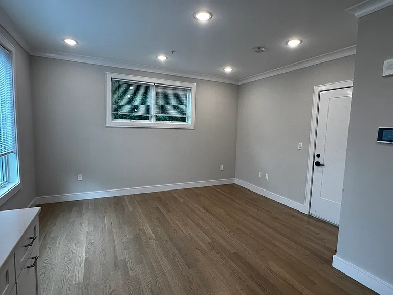 104 Warren St #5P — Photo 2