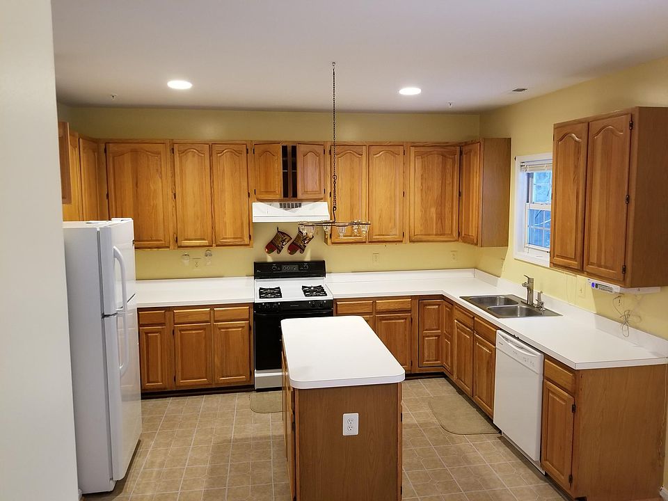 1st image of 7918 Beach Plum Ln