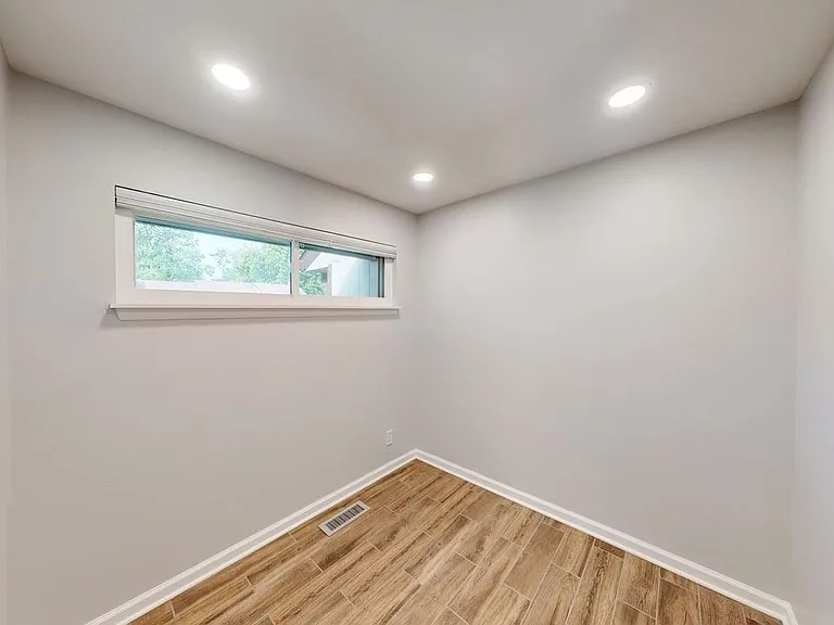 1689 Westwind Way #182 — Photo 23