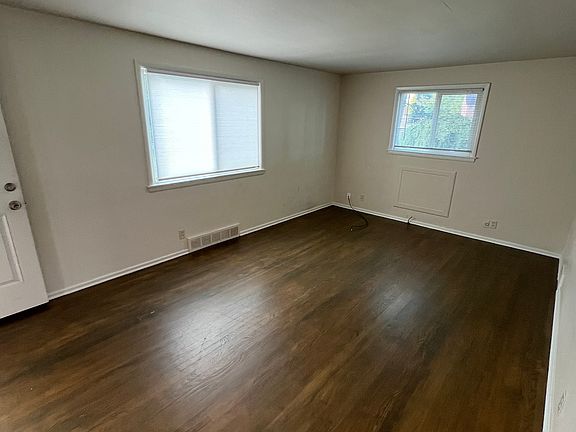 4th image of 5110 Allen Dr #2