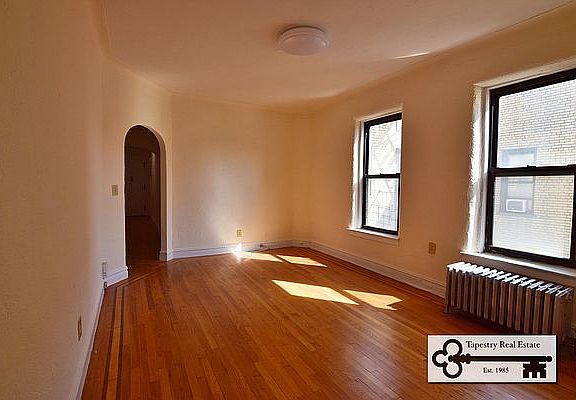 2nd image of 32-02 29th St #5G