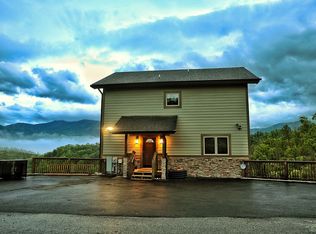 1128 Longview Ct, Gatlinburg, TN 37738