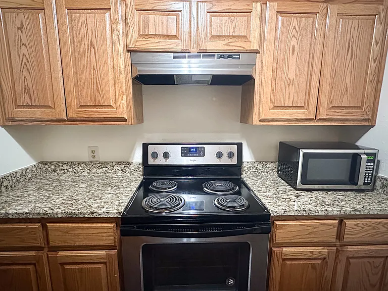 415 Fry St #12 — Photo 7