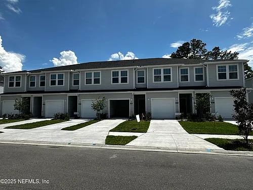 611 Holly Lakes Dr Photo 1