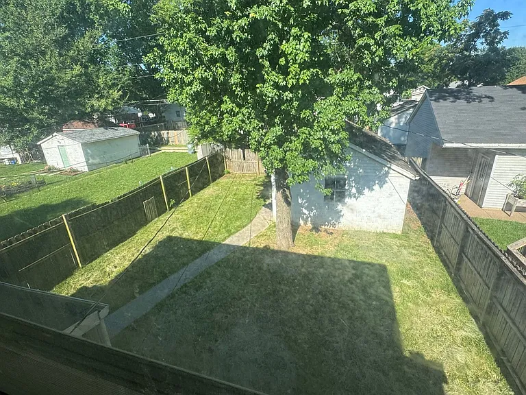 1127 Lodge Ave — Photo 9