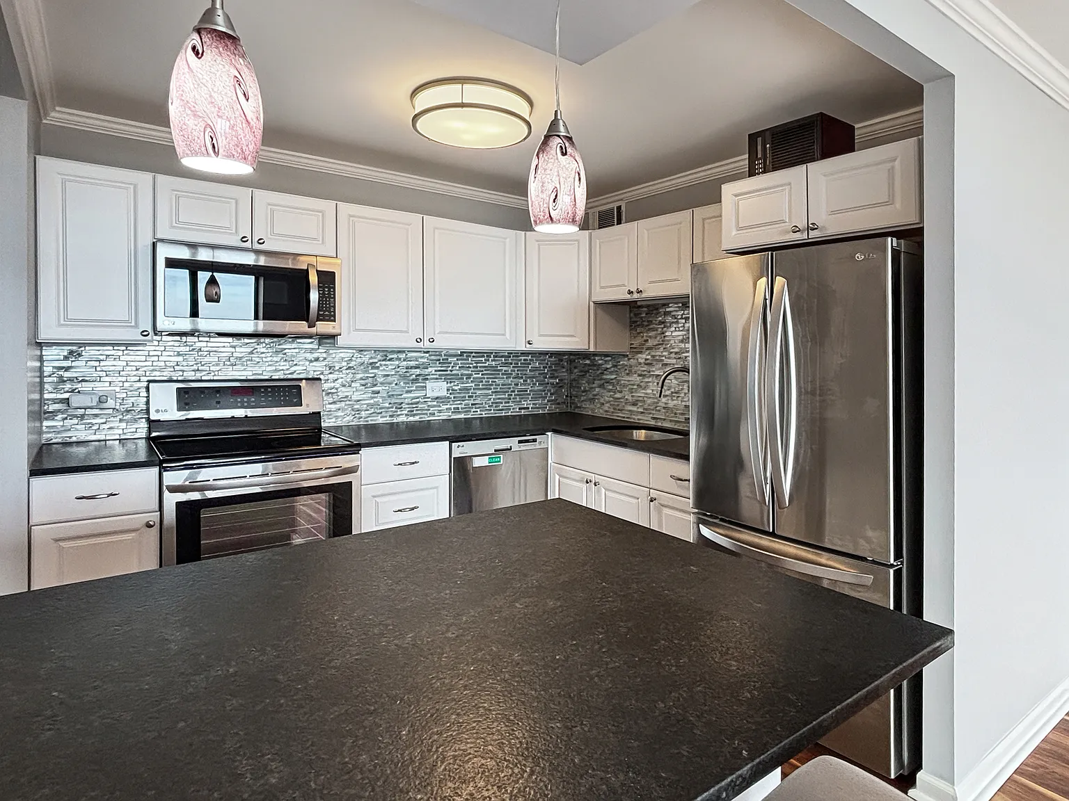 1 bed, 780 sqft, $2,500 — Photo 4