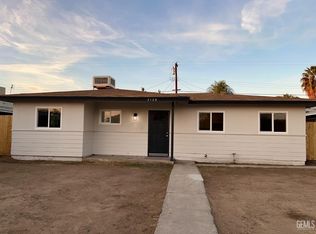3128 Pioneer Dr, Bakersfield, CA 93306