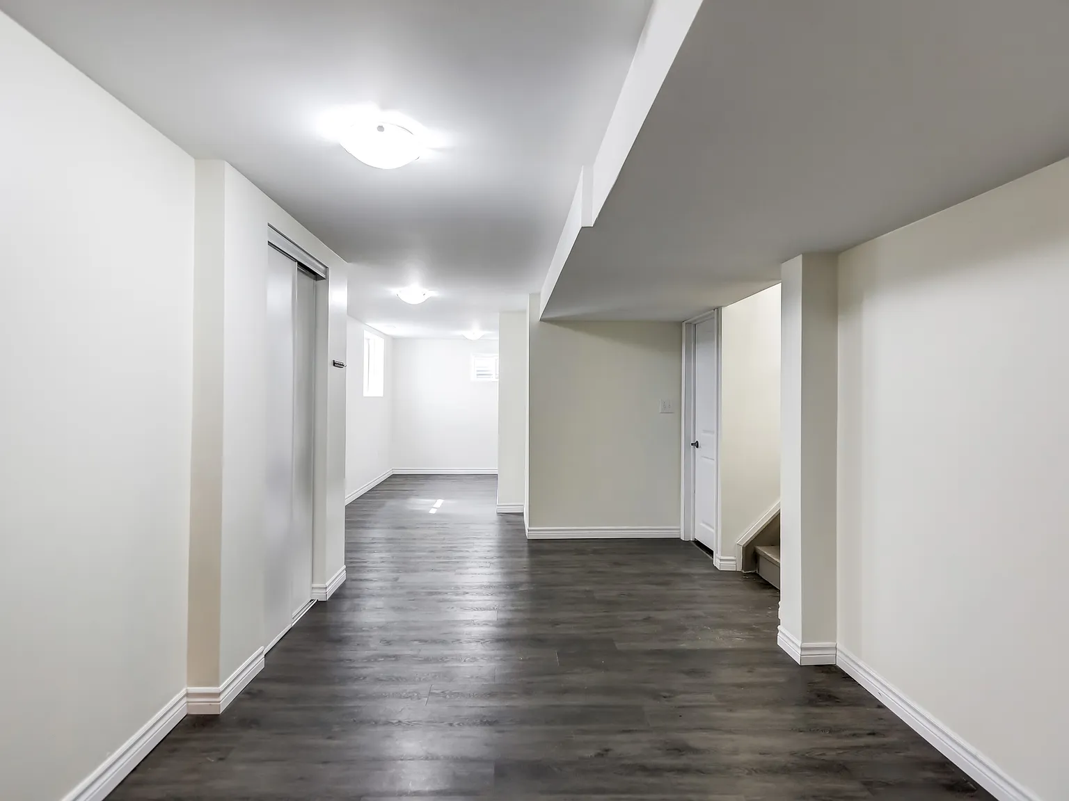 Bsmt - 5 Daphne Crescent — Photo 3
