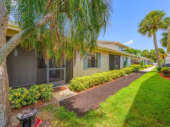 2131 Ridge Rd S APT 19, Largo, FL 33778