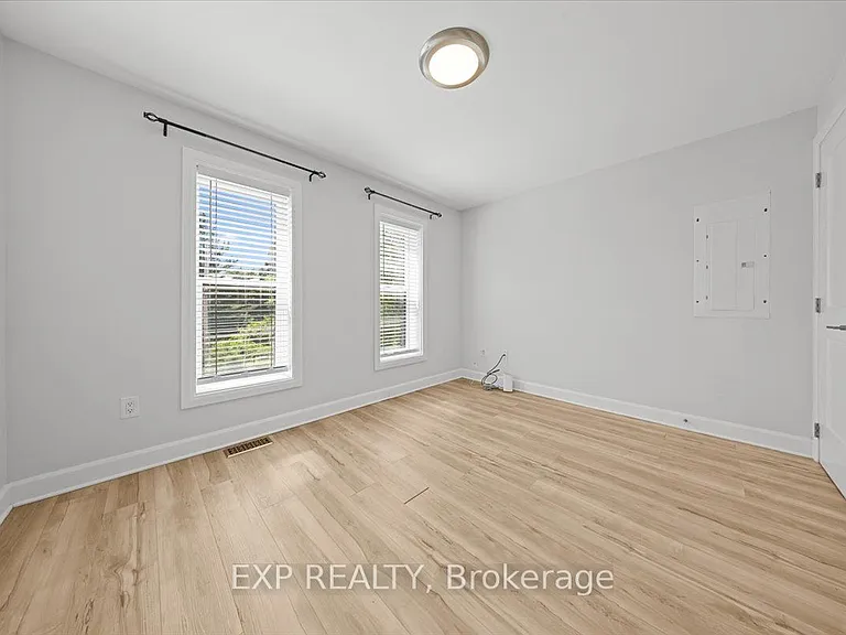 183 Britannia Rd #1 — Photo 16