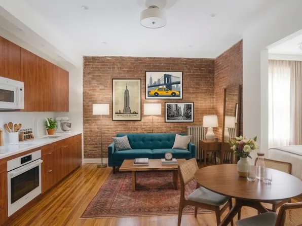 152 Lexington Avenue image 1 of 3