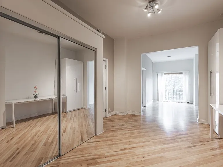 2554 W Cortland St #2 — Photo 19