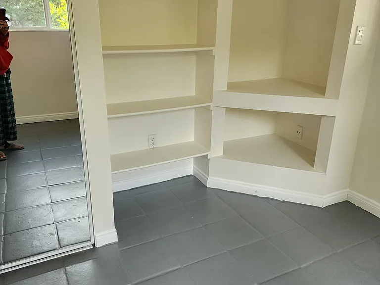 6641 Blucher Ave — Photo 6