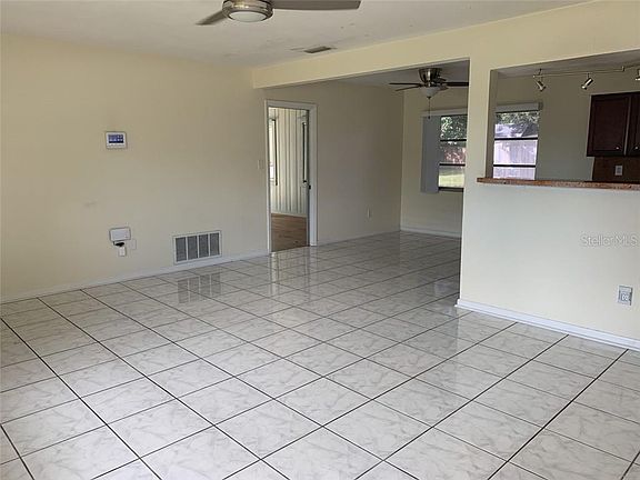 3rd image of 1310 Bayview Dr