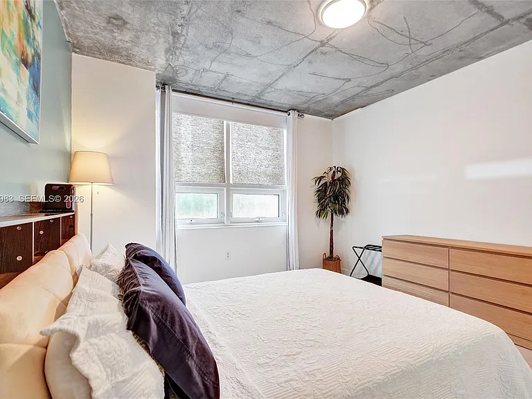 3250 NE 1st Ave #511 — Photo 21