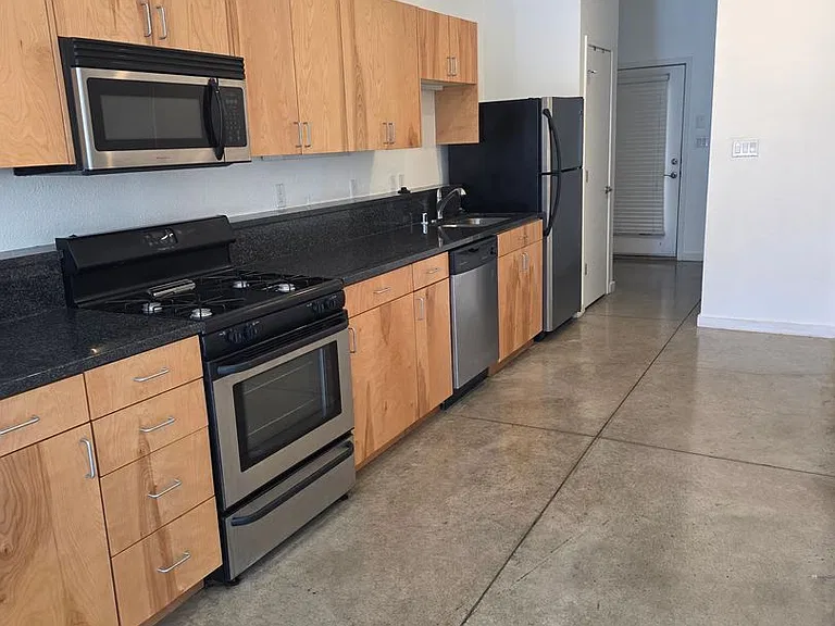 201 Aliso Dr SE #6 — Photo 6