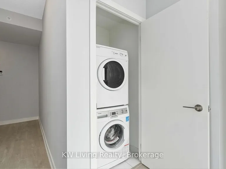 30 Nelson St #2209 — Photo 13