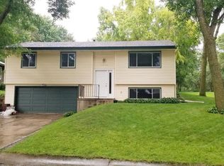 112306 Baxter Ct, Chaska, MN 55318